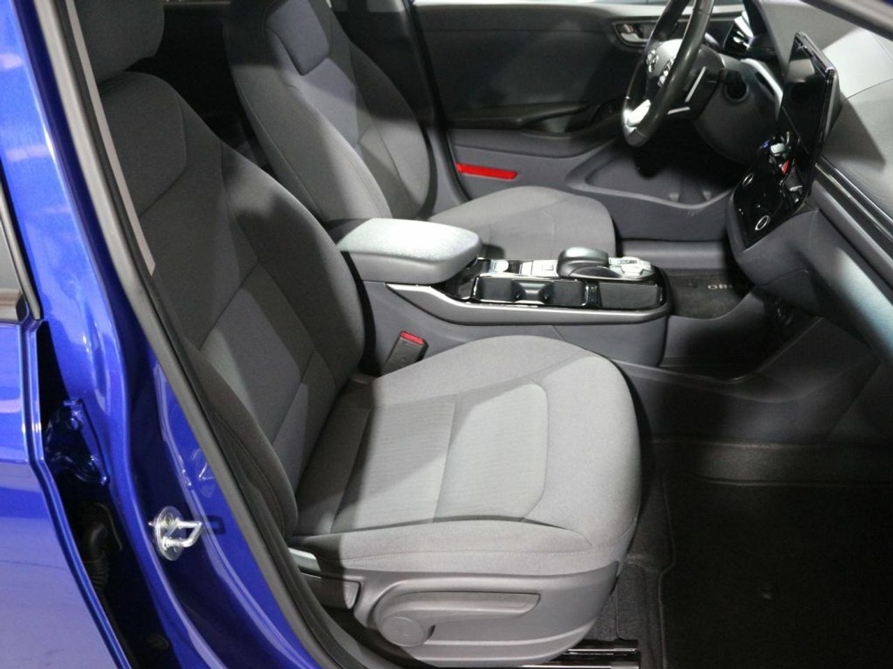 Foto Hyundai IONIQ 16