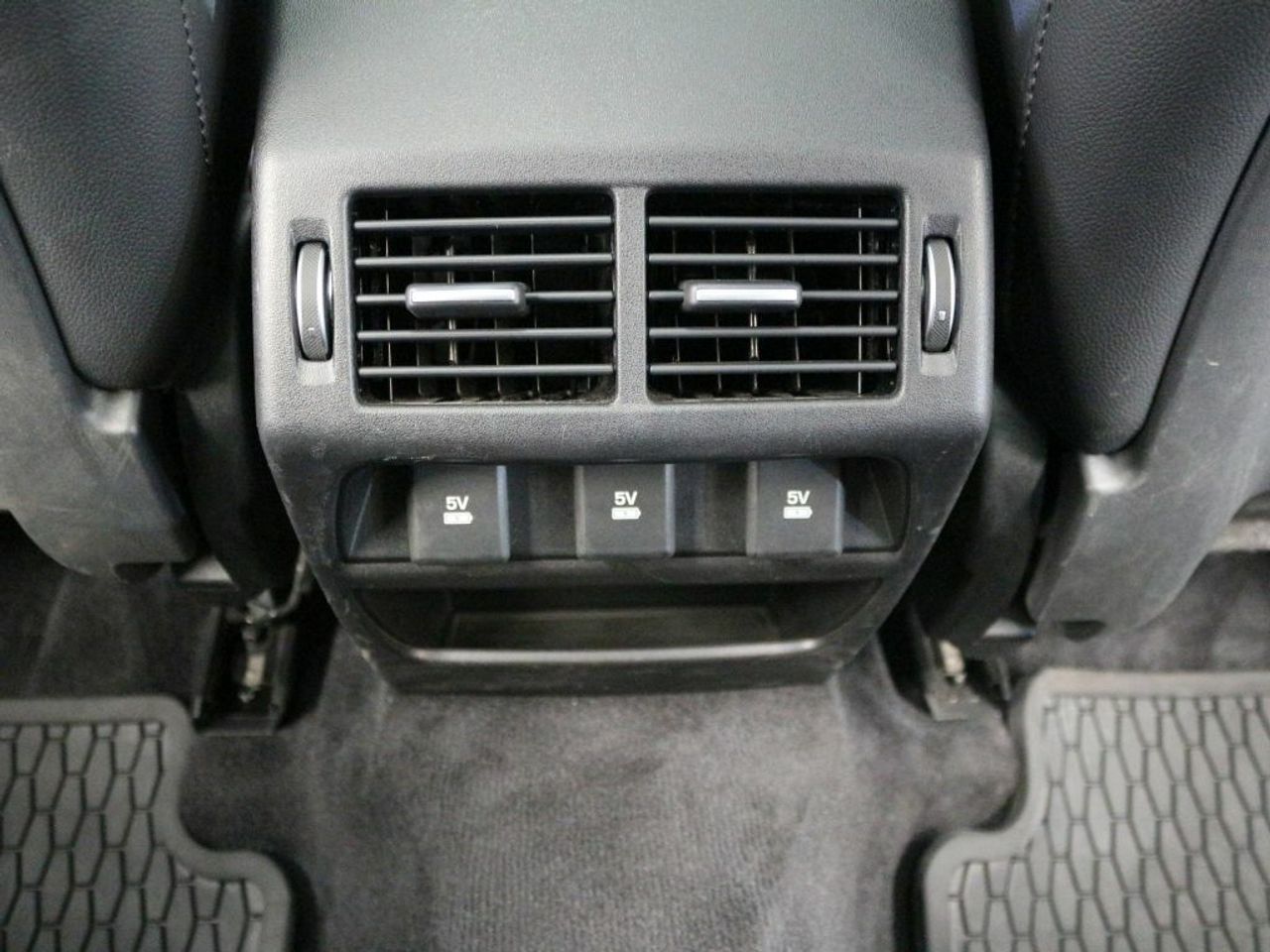 Foto Jaguar E-Pace 16