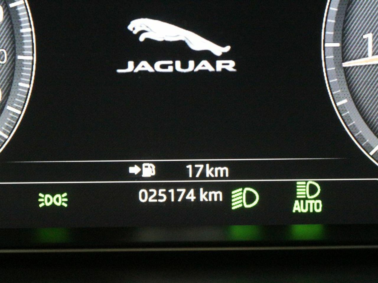 Foto Jaguar E-Pace 26
