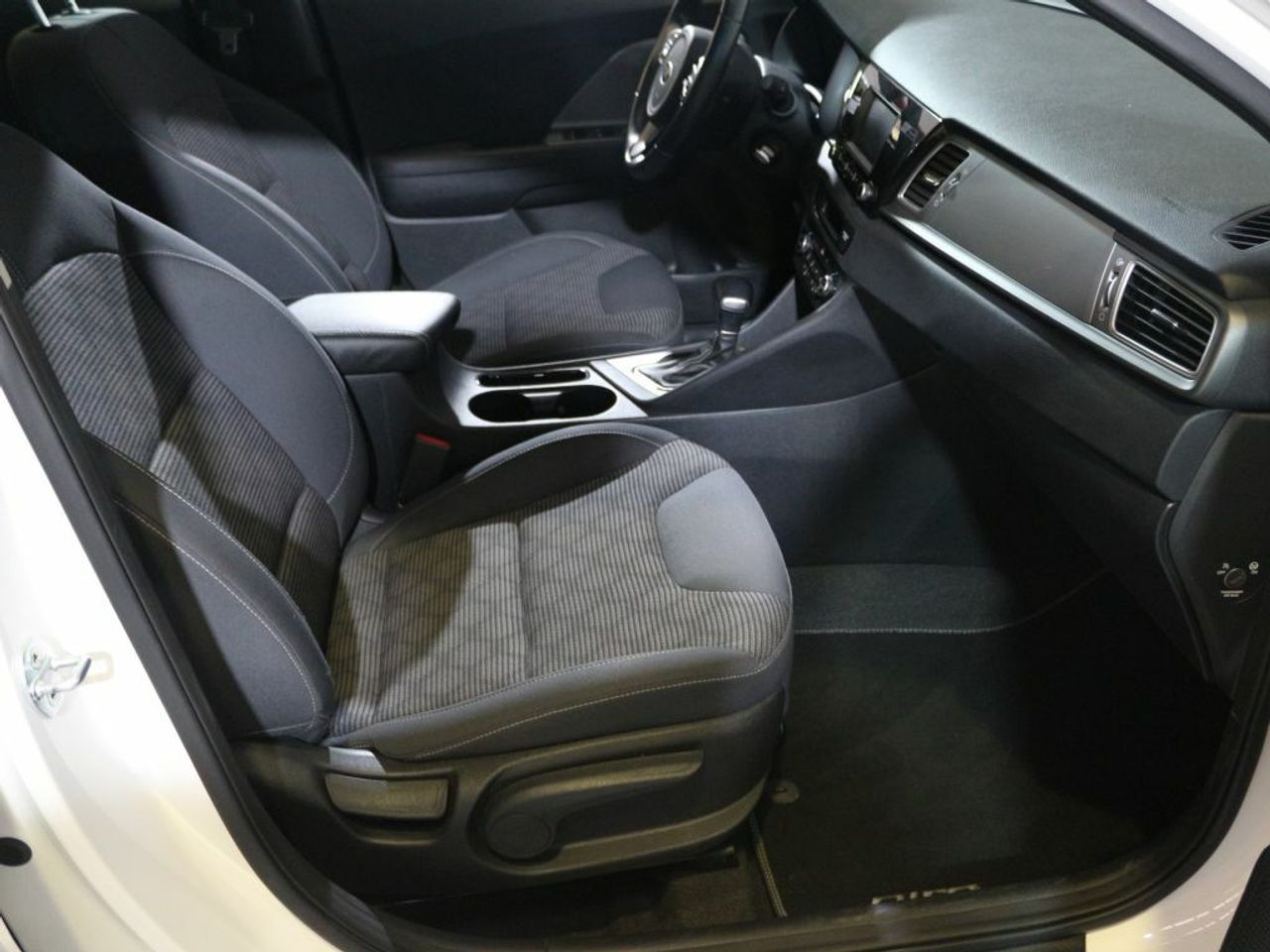 Foto Kia Niro 12