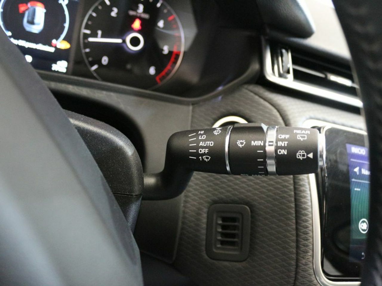 Foto Land-Rover Range Rover Velar 24