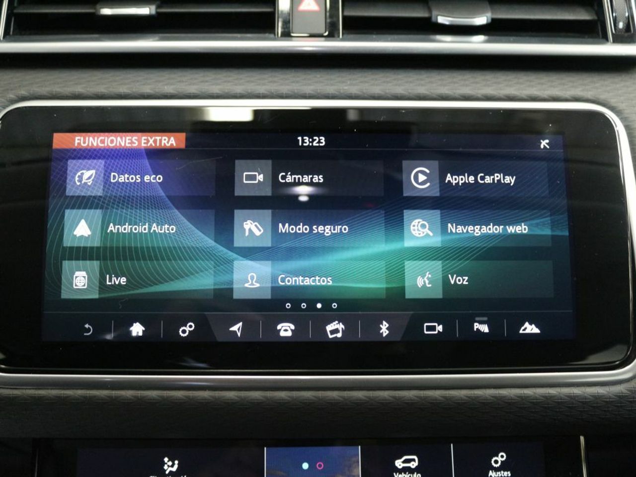 Foto Land-Rover Range Rover Velar 31