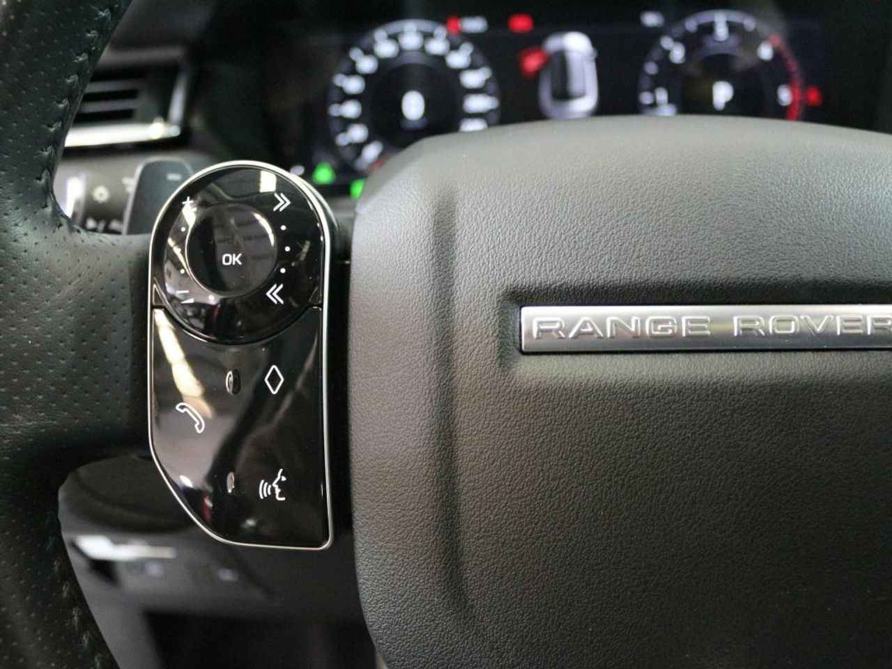 Foto Land-Rover Range Rover Velar 22
