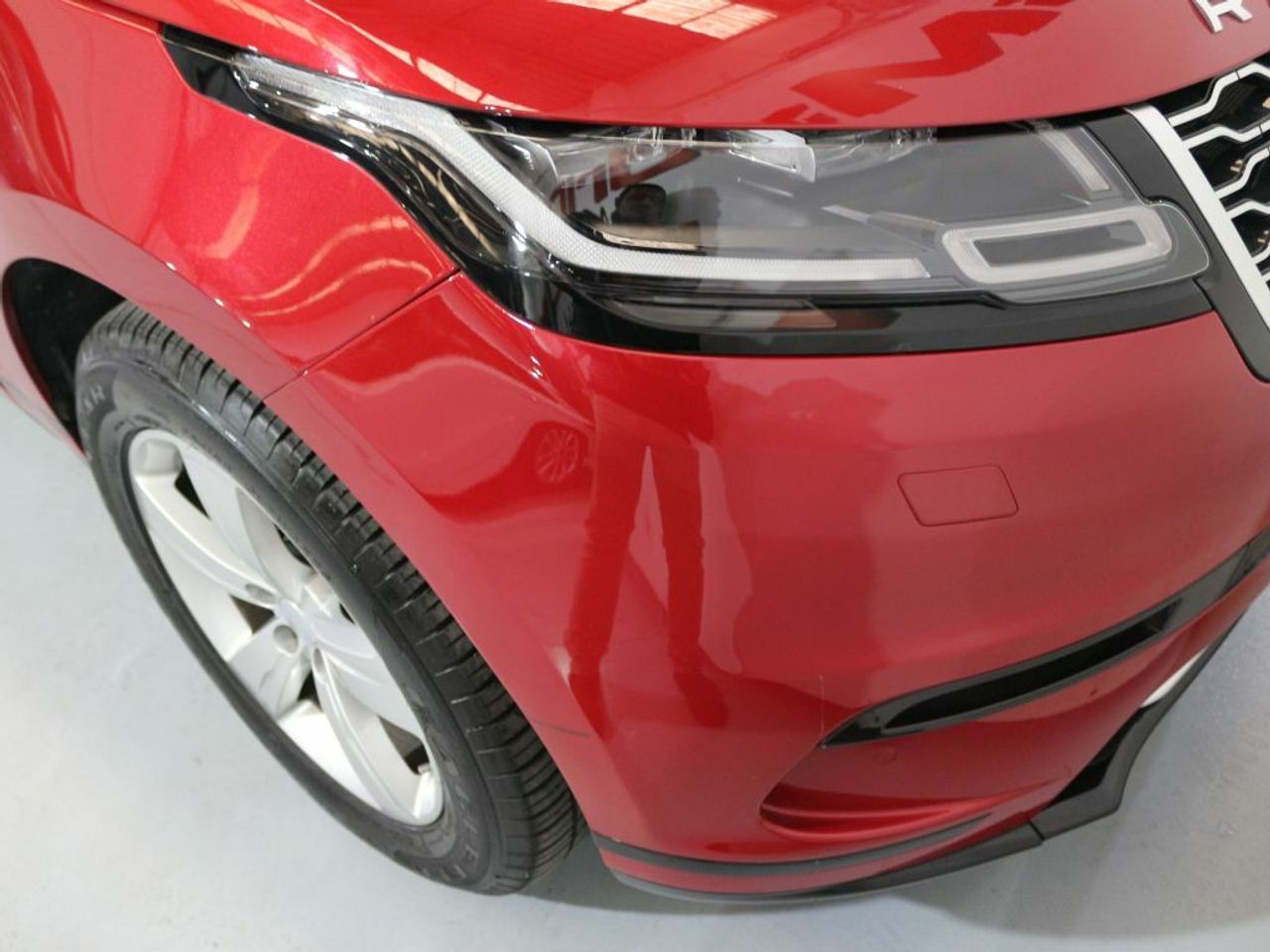 Foto Land-Rover Range Rover Velar 40