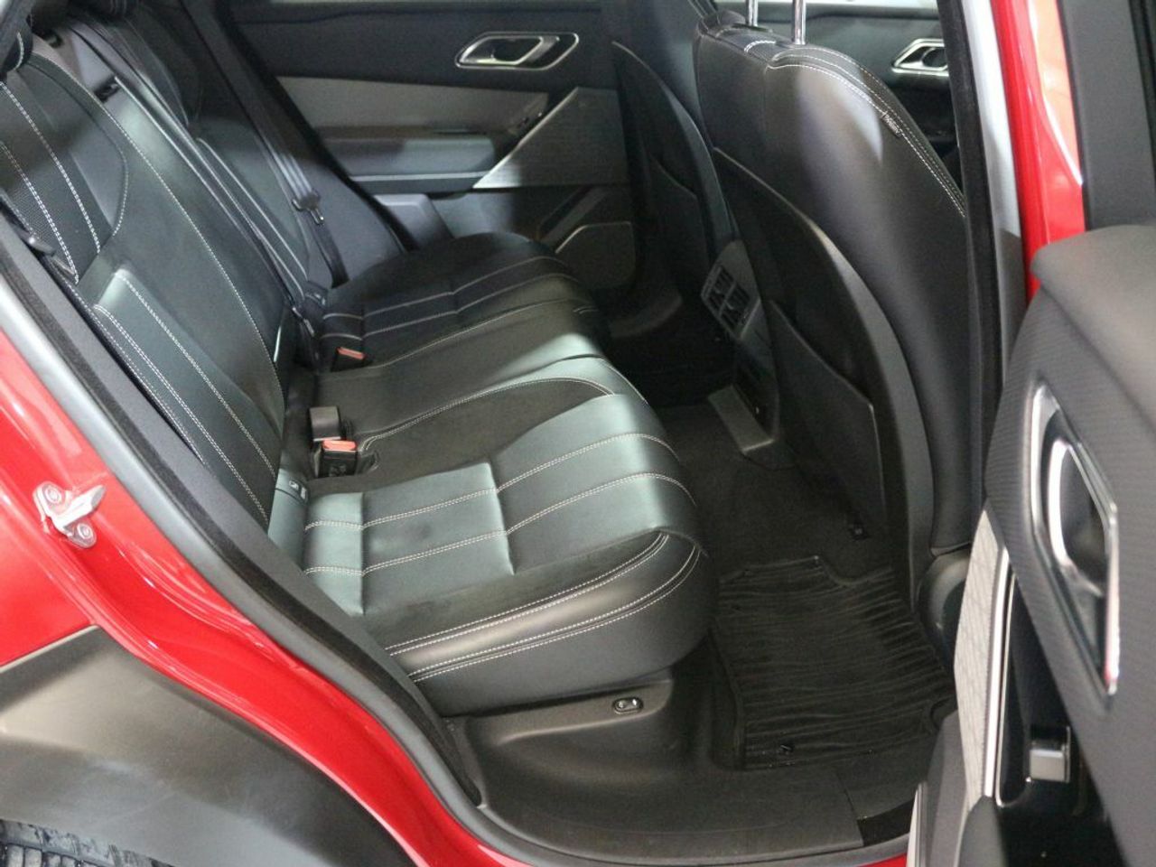 Foto Land-Rover Range Rover Velar 17