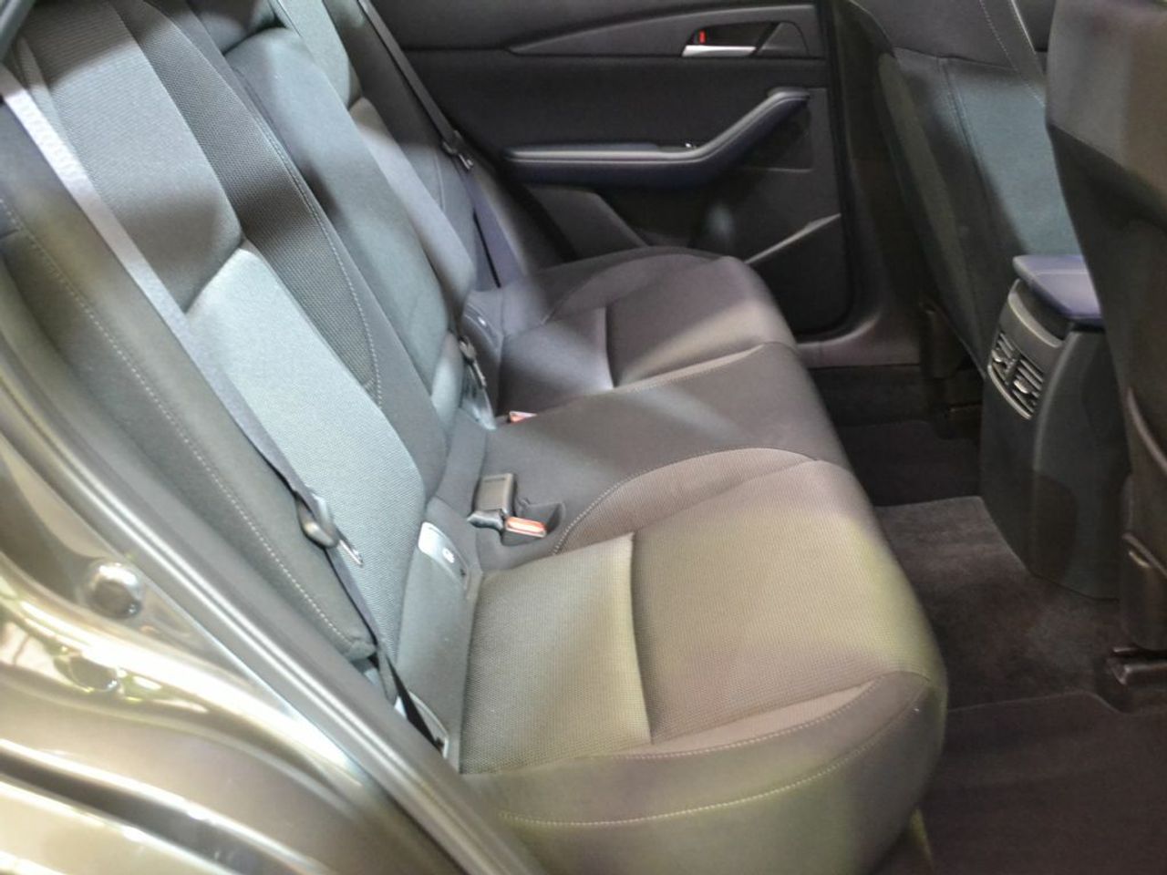 Foto Mazda CX-30 9