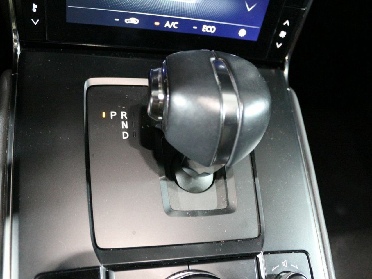 Foto Mazda MX-30 32