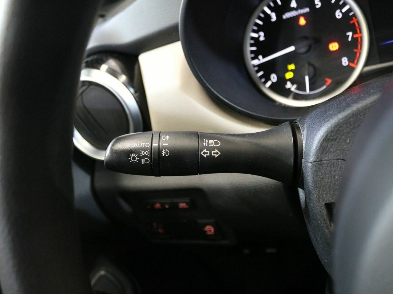 Foto Nissan Micra 10