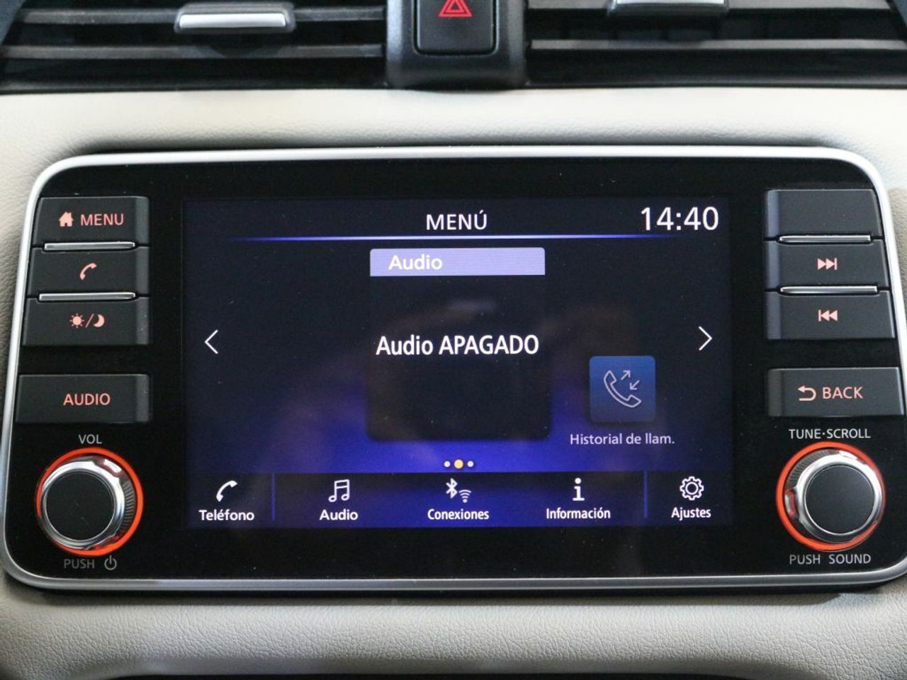 Foto Nissan Micra 14