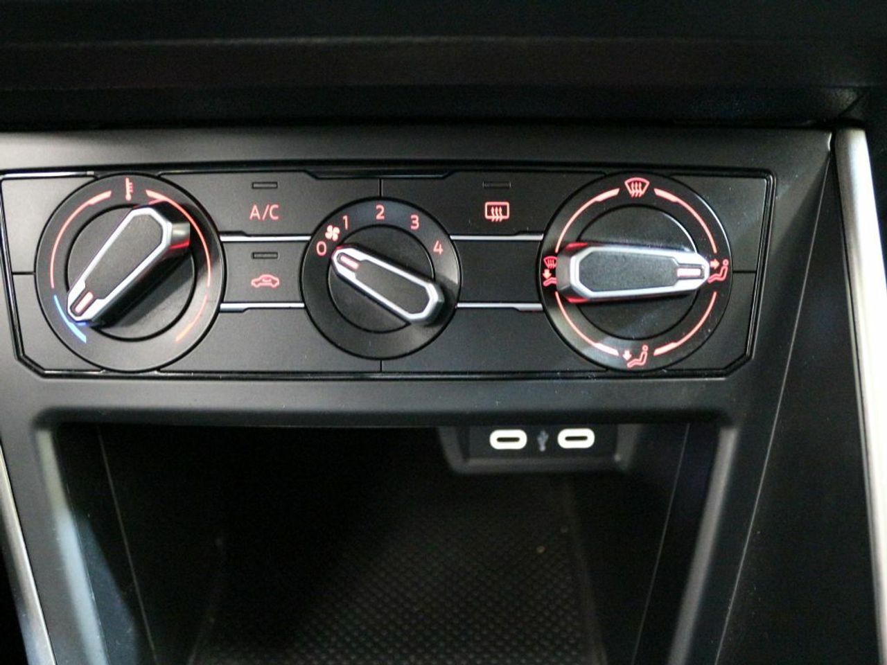 Foto Volkswagen Polo 21