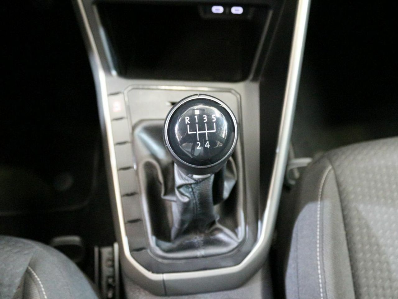 Foto Volkswagen Polo 24