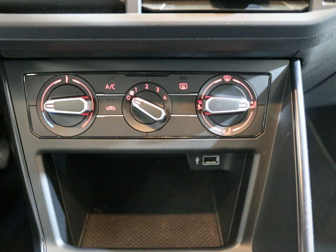 Foto Volkswagen Polo 18