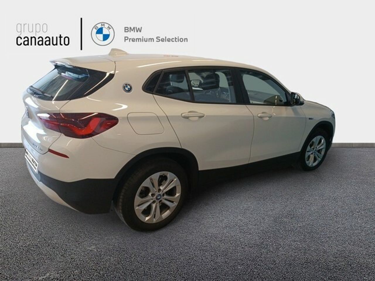 Foto BMW X2 4