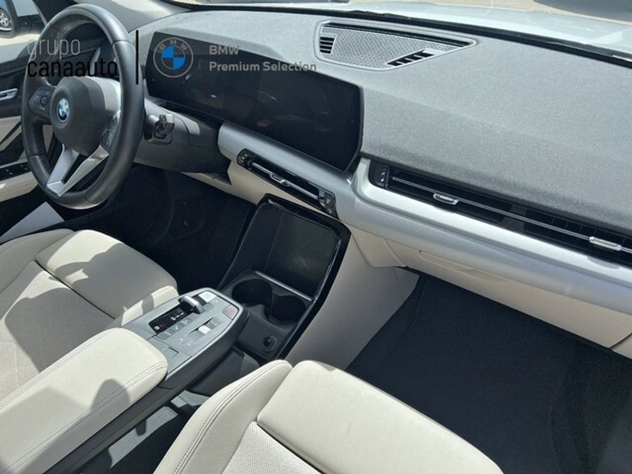 Foto BMW iX1 8