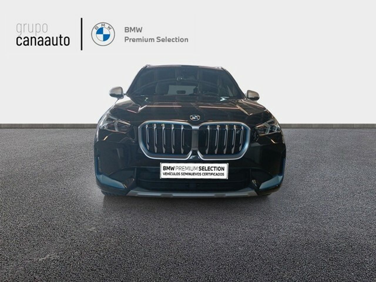 Foto BMW iX1 2