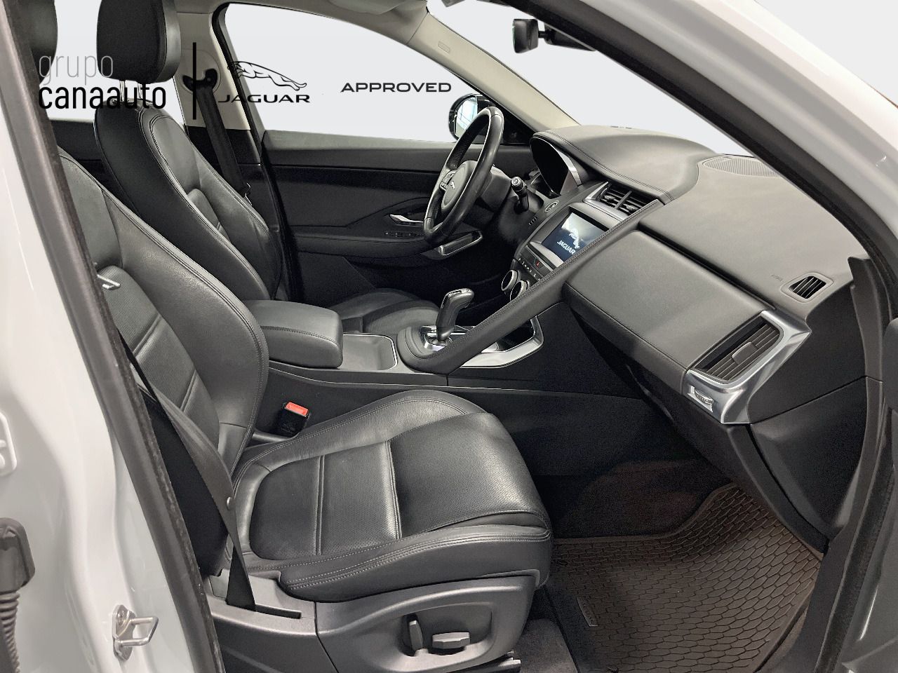 Foto Jaguar E-Pace 4