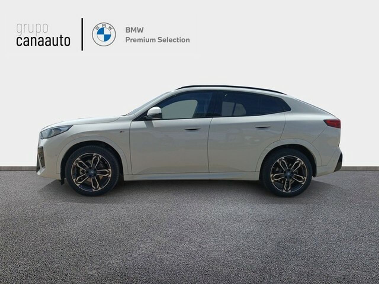 Foto BMW iX2 3