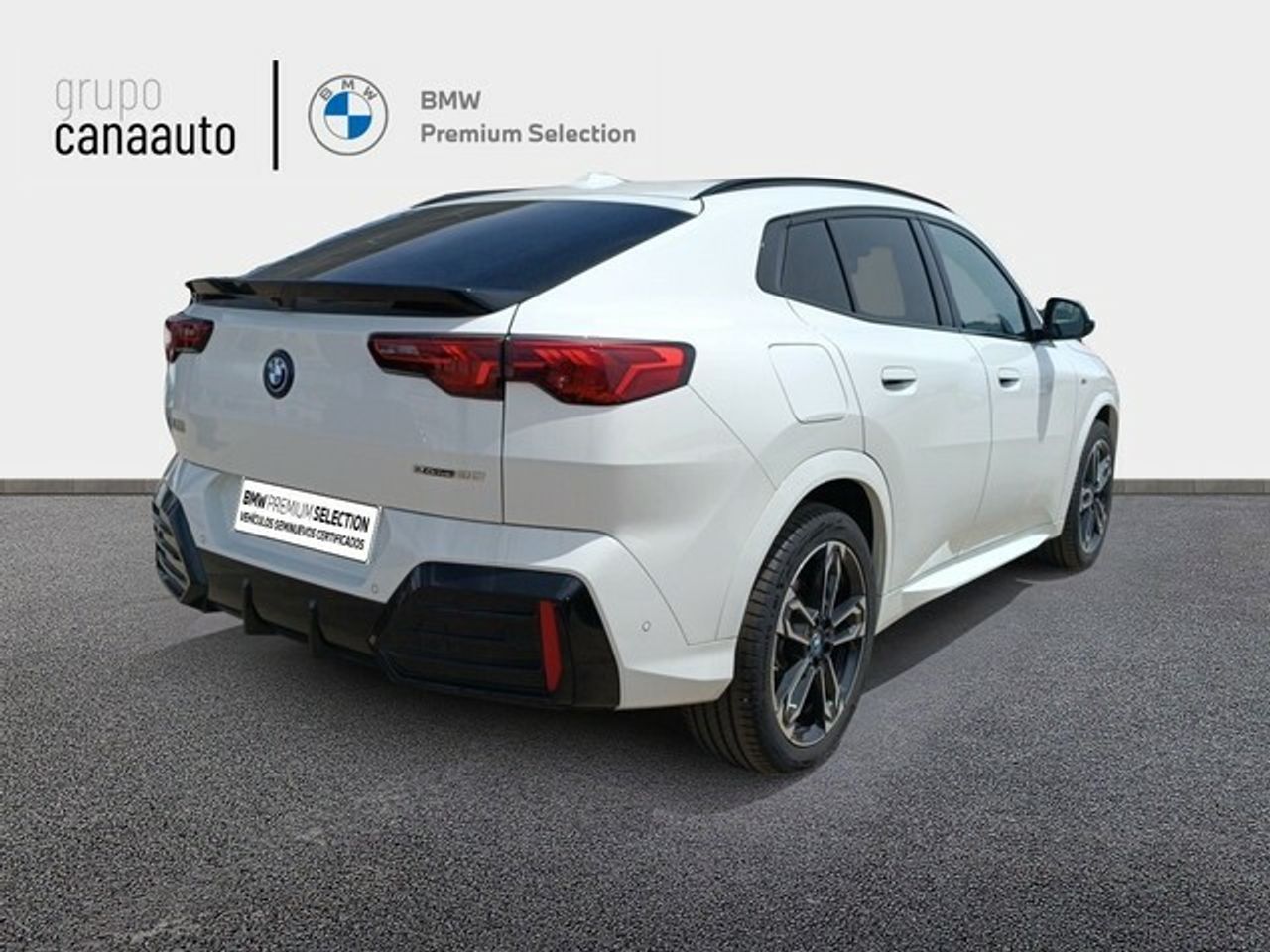 Foto BMW iX2 4