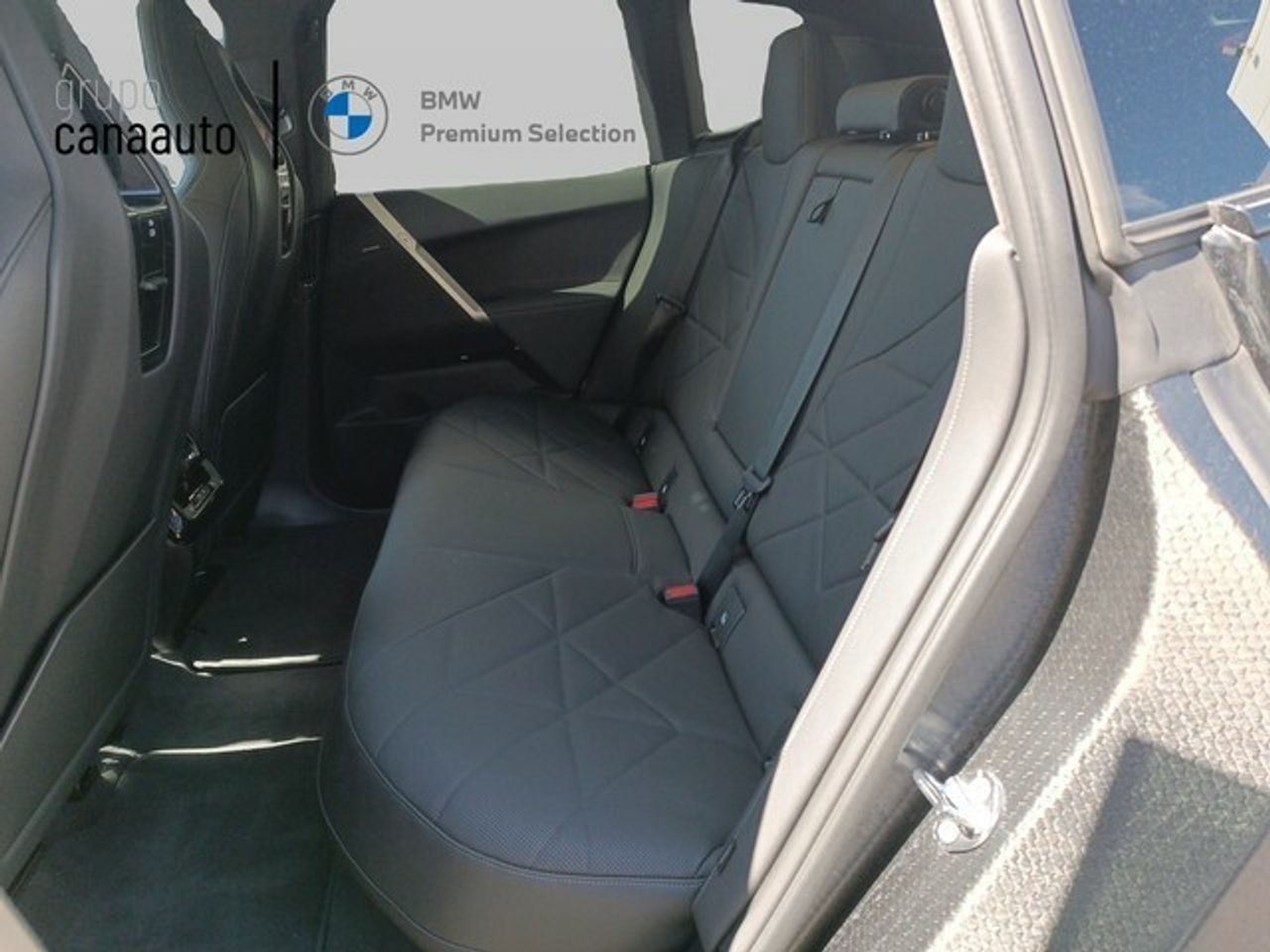 Foto BMW iX3 9