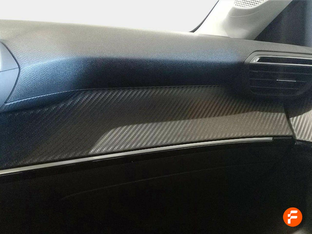 Foto Peugeot 208 14