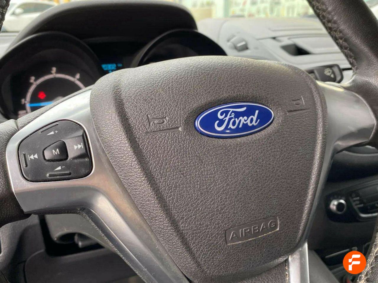 Foto Ford Transit  Courier 18