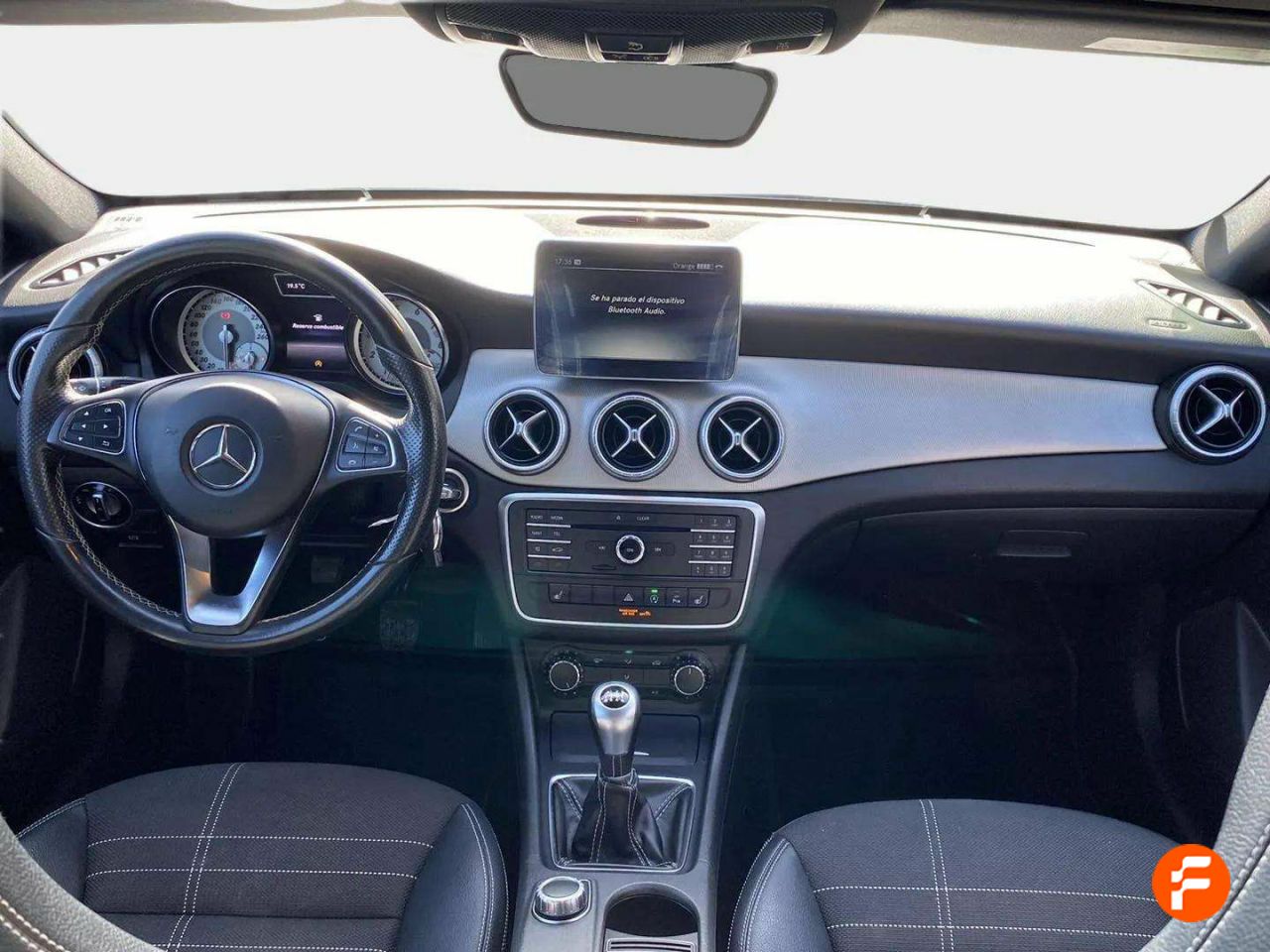 Foto Mercedes-Benz Clase CLA 11