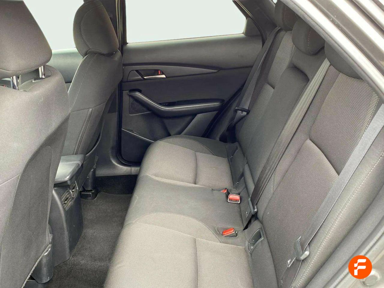Foto Mazda CX-30 16