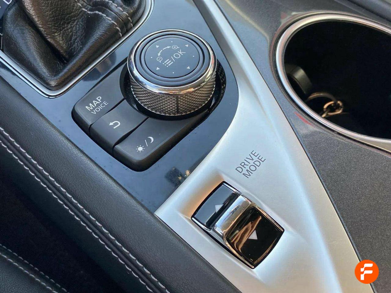 Foto Infiniti Q50 19