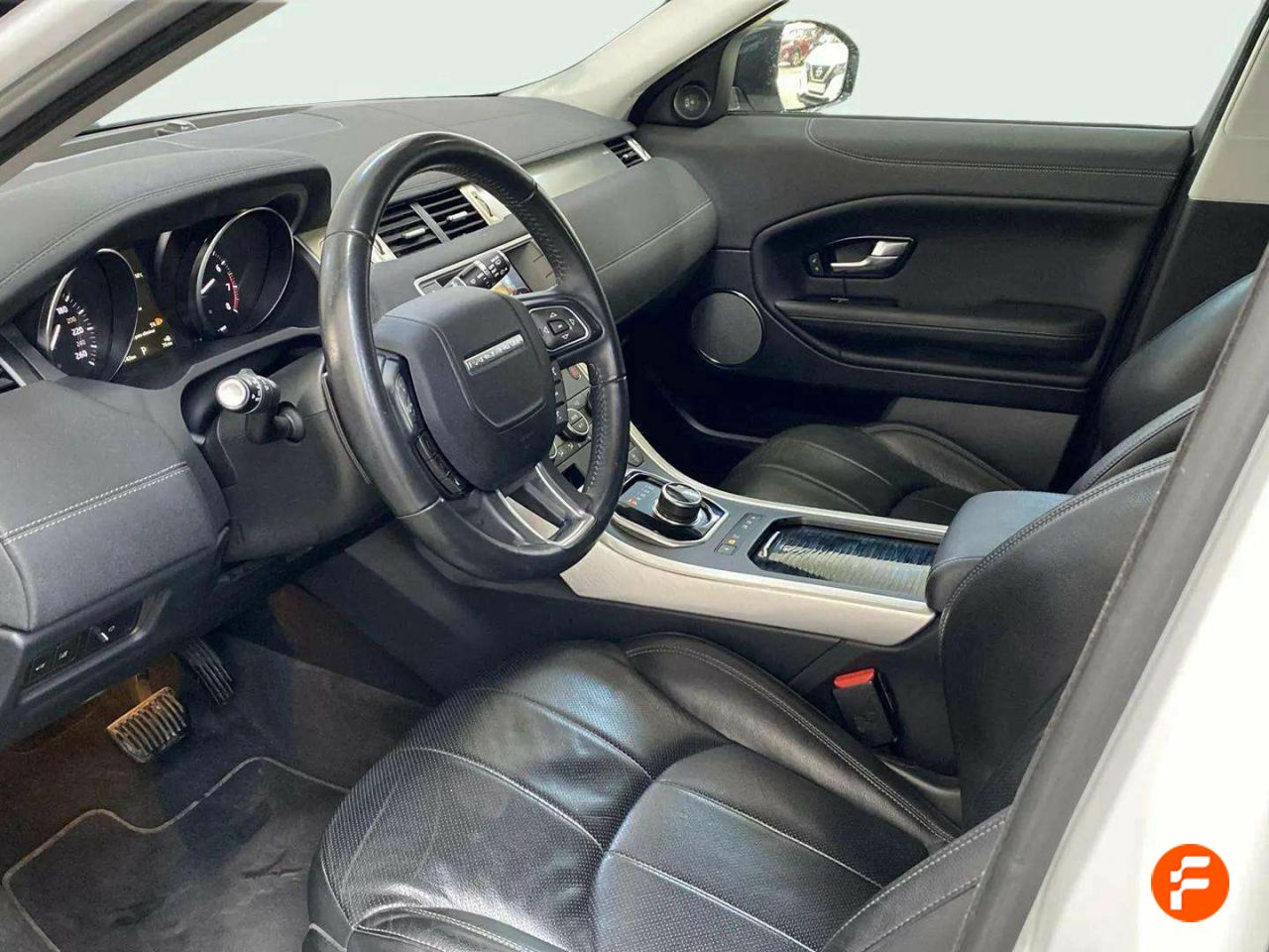 Foto Land-Rover Range Rover Evoque 11
