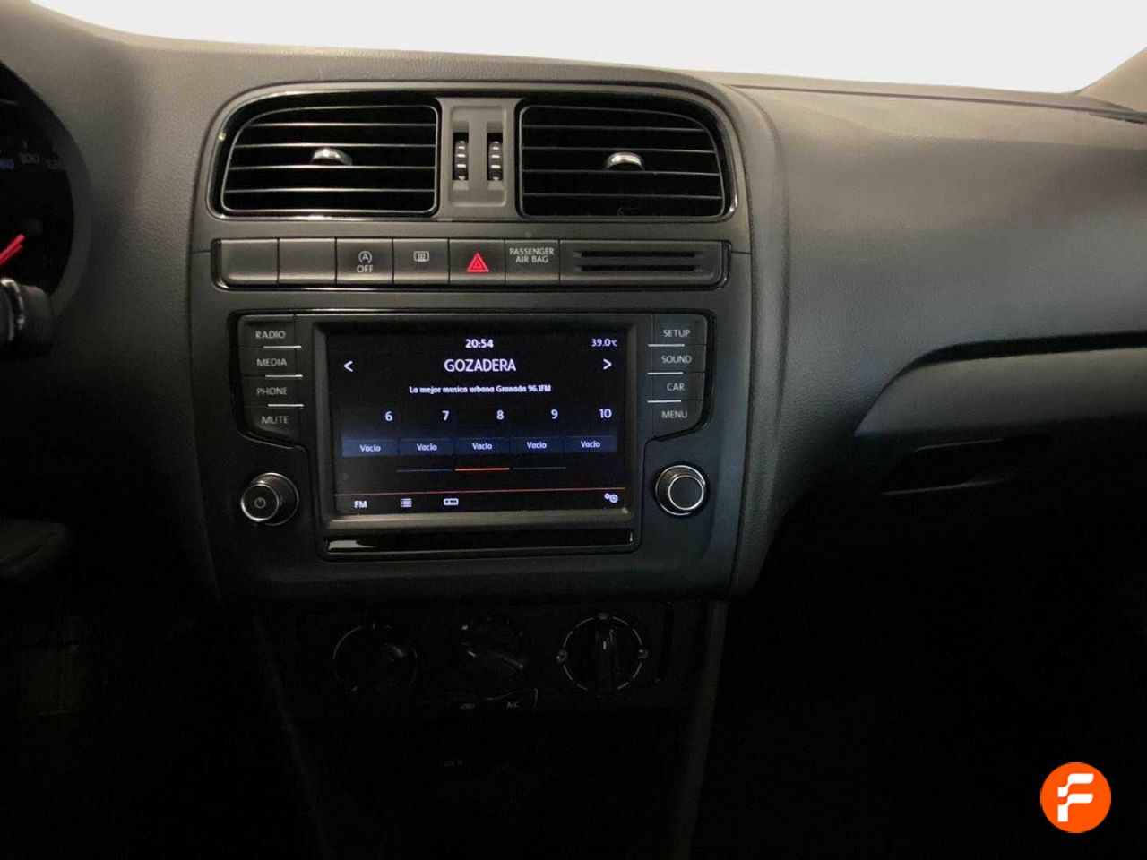 Foto Volkswagen Polo 13