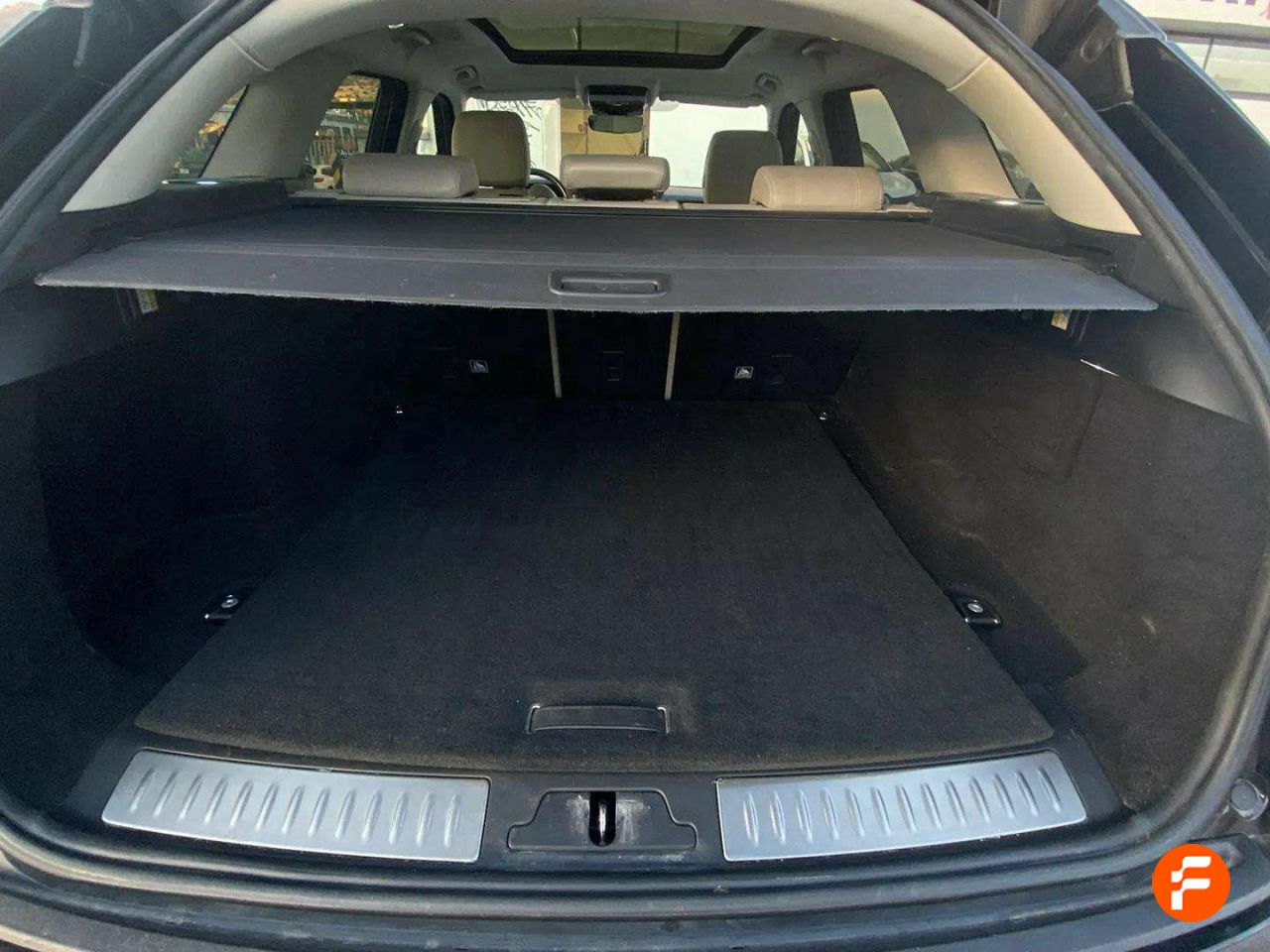 Foto Land-Rover Range Rover Velar 12