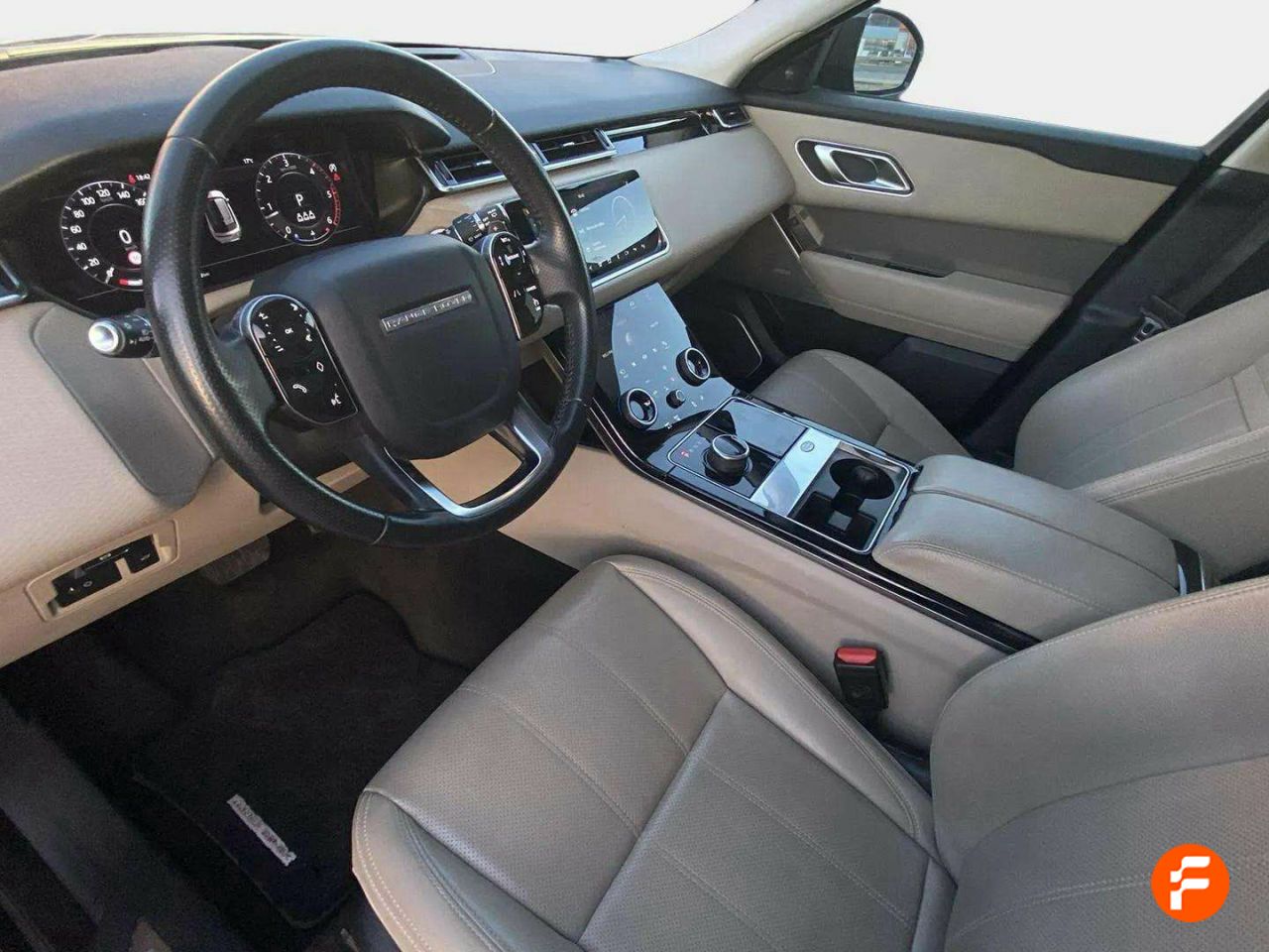 Foto Land-Rover Range Rover Velar 18