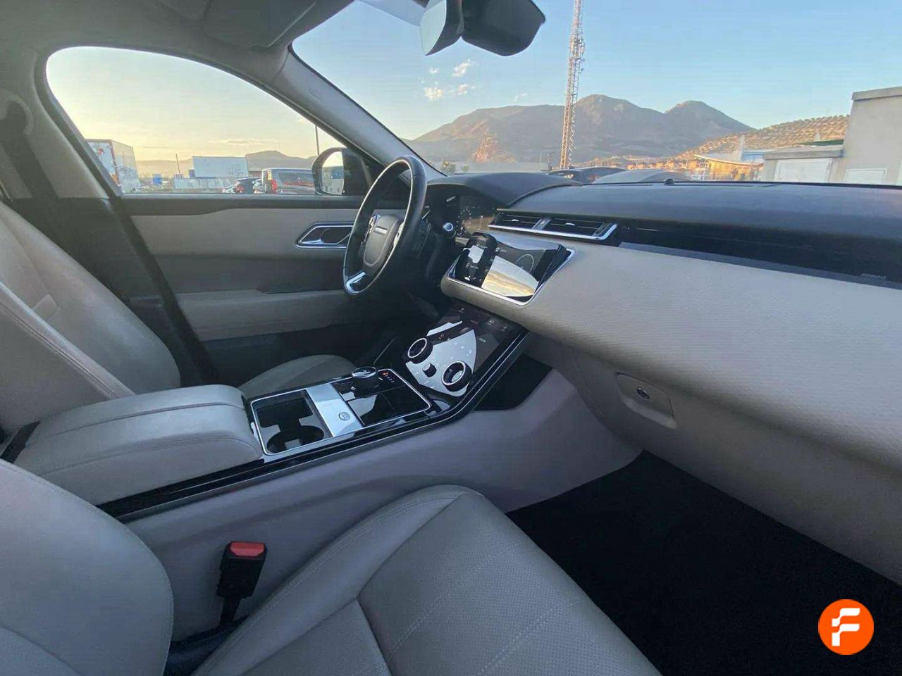 Foto Land-Rover Range Rover Velar 20