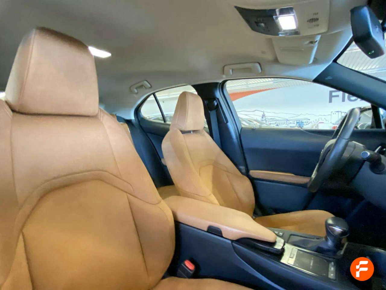 Foto Lexus UX 21