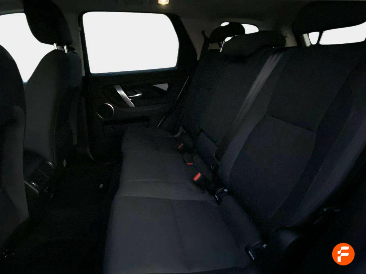 Foto Land-Rover Discovery Sport 17