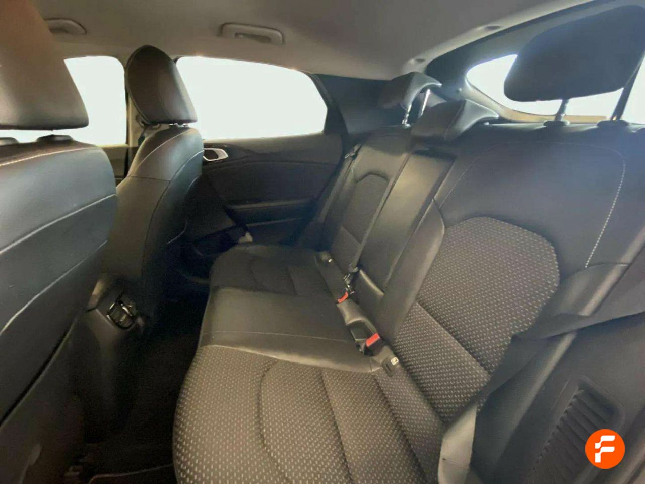Foto Kia XCeed 19