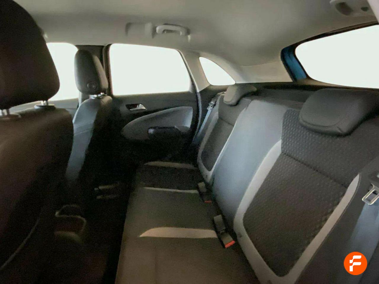 Foto Opel Crossland X 15