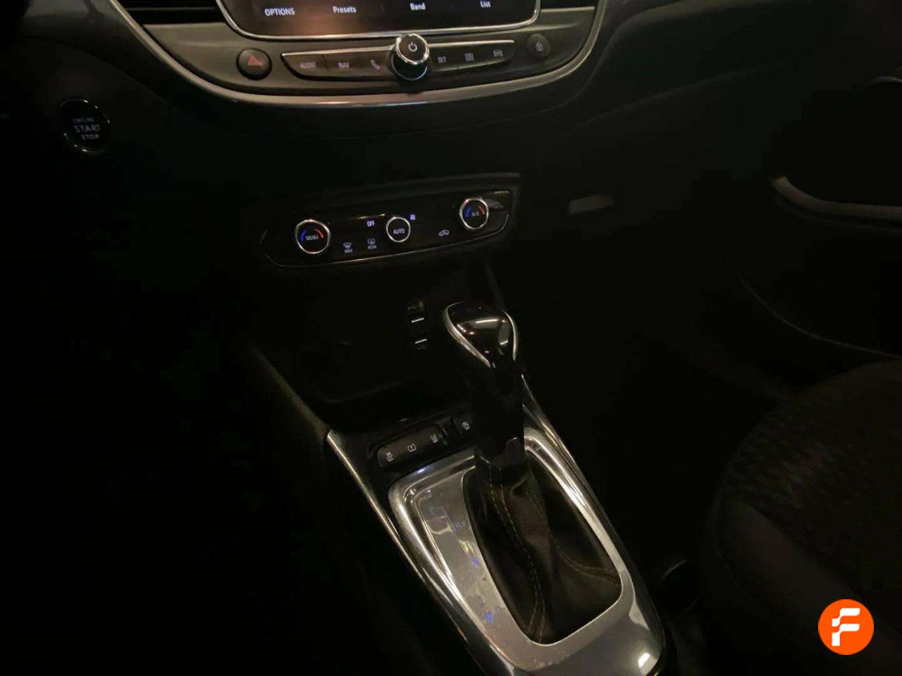 Foto Opel Crossland X 14