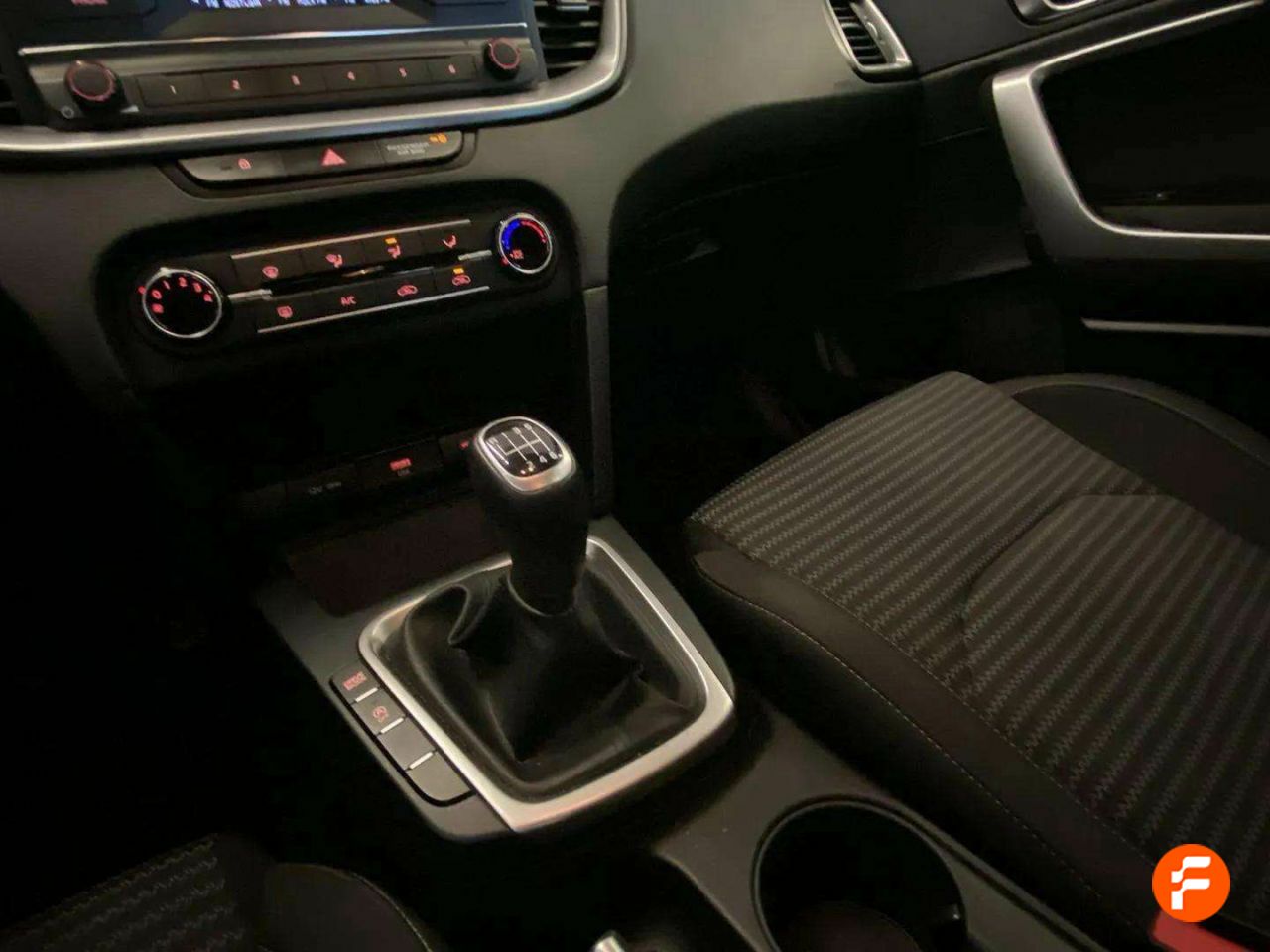 Foto Kia XCeed 15