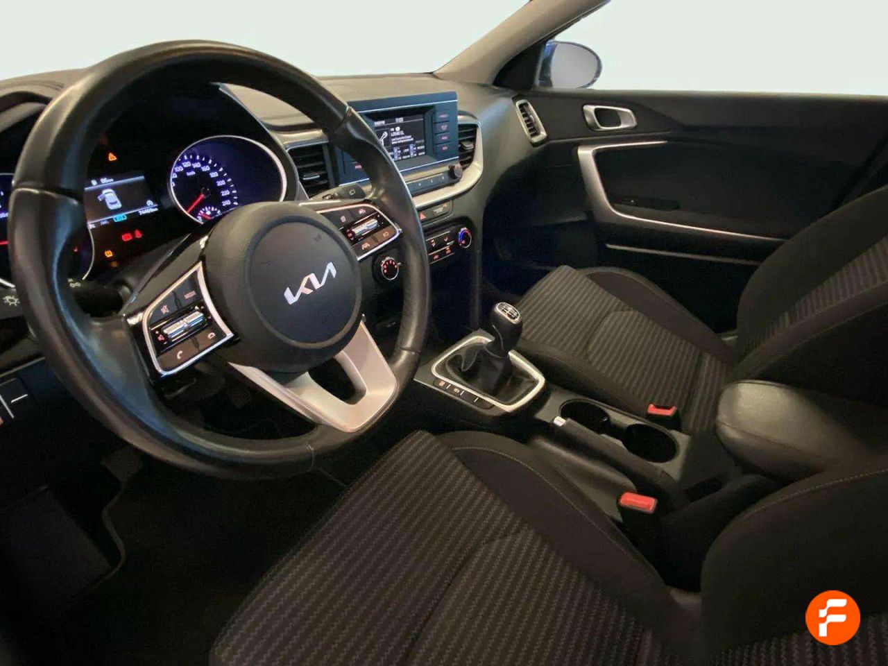 Foto Kia XCeed 16