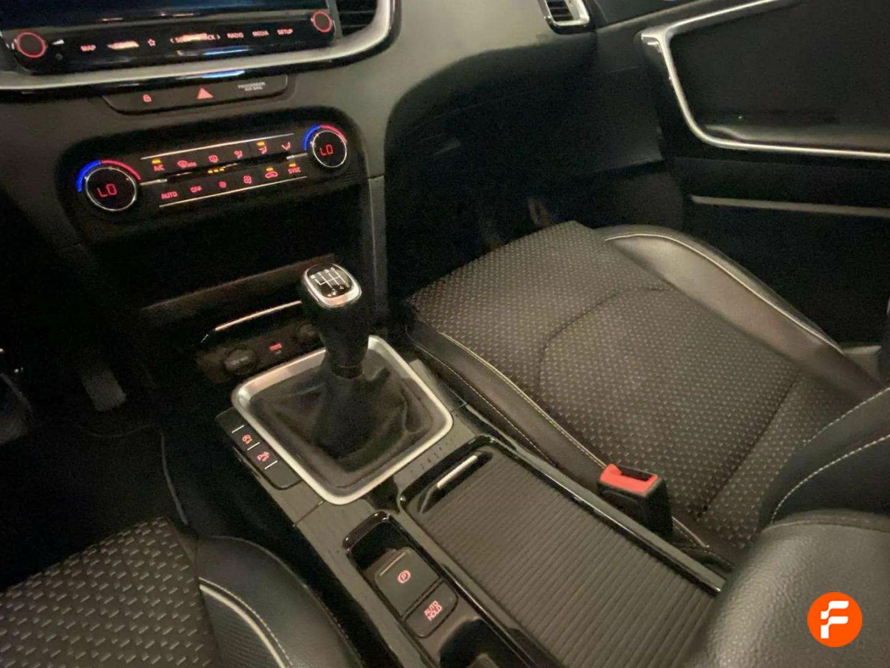 Foto Kia XCeed 14