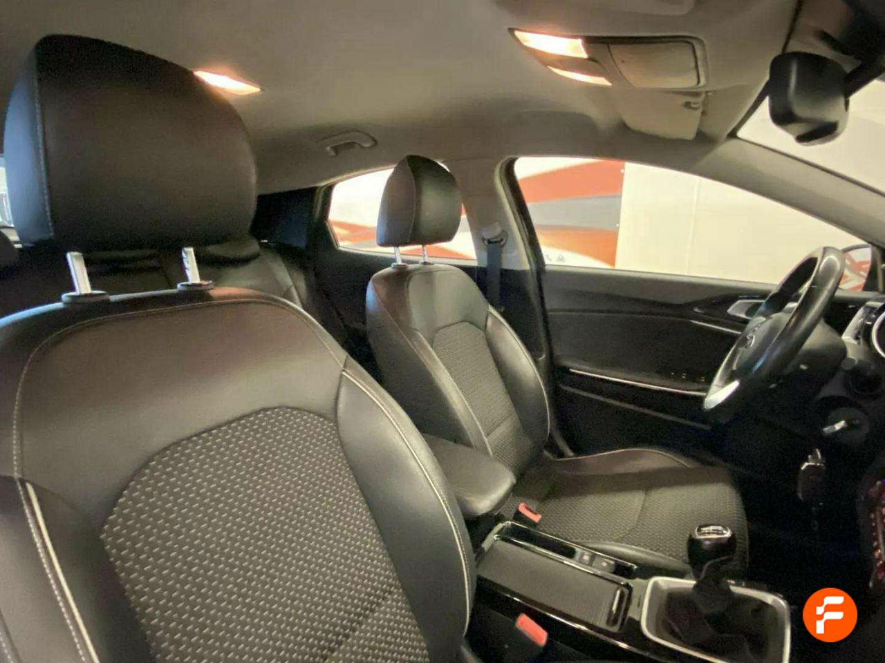 Foto Kia XCeed 19