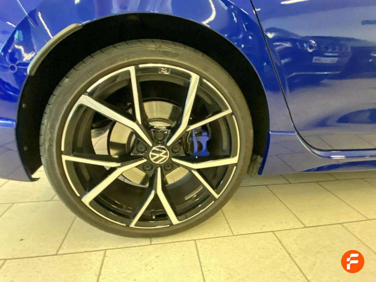 Foto Volkswagen Golf 9