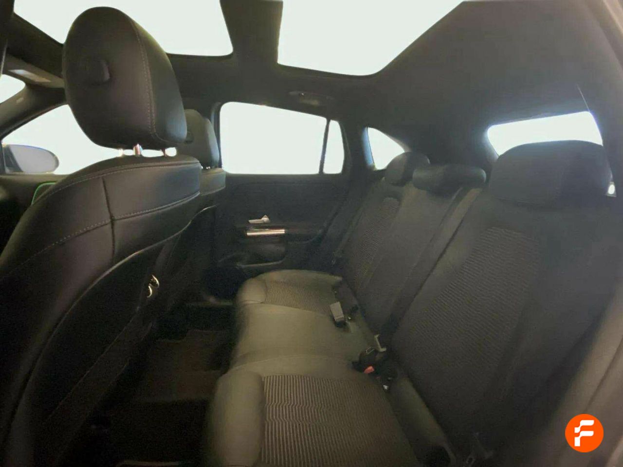 Foto Mercedes-Benz Clase GLA 9