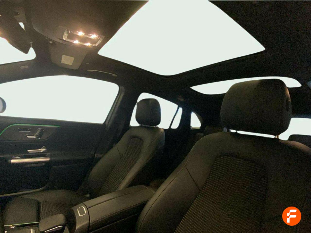 Foto Mercedes-Benz Clase GLA 16