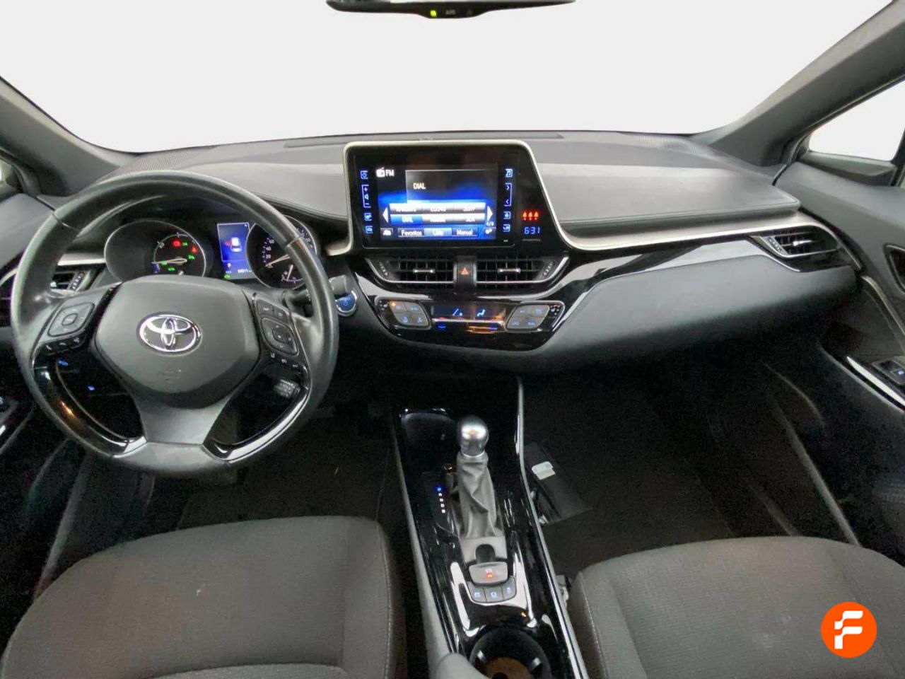 Foto Toyota C-HR 10