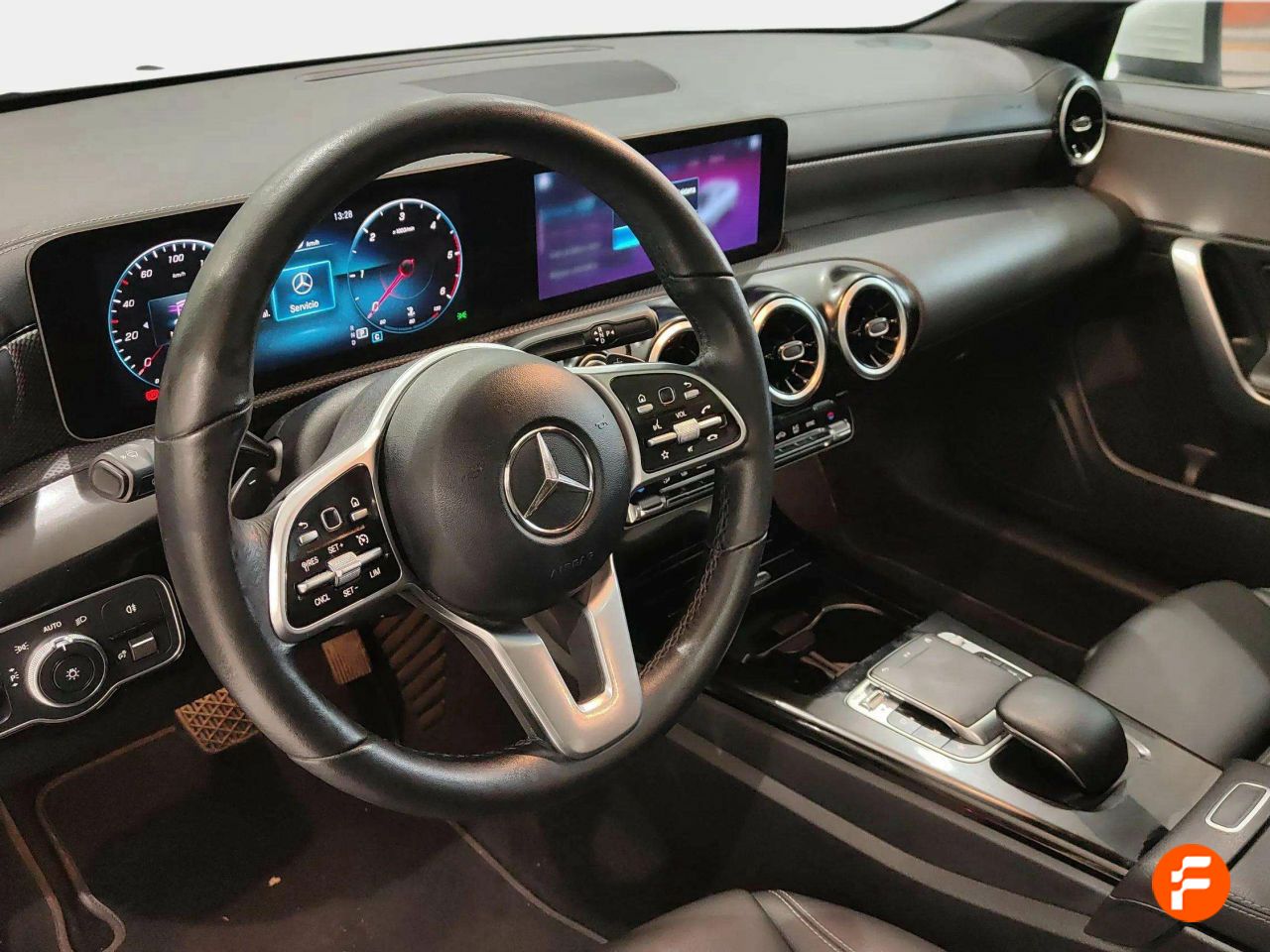 Foto Mercedes-Benz Clase CLA 12