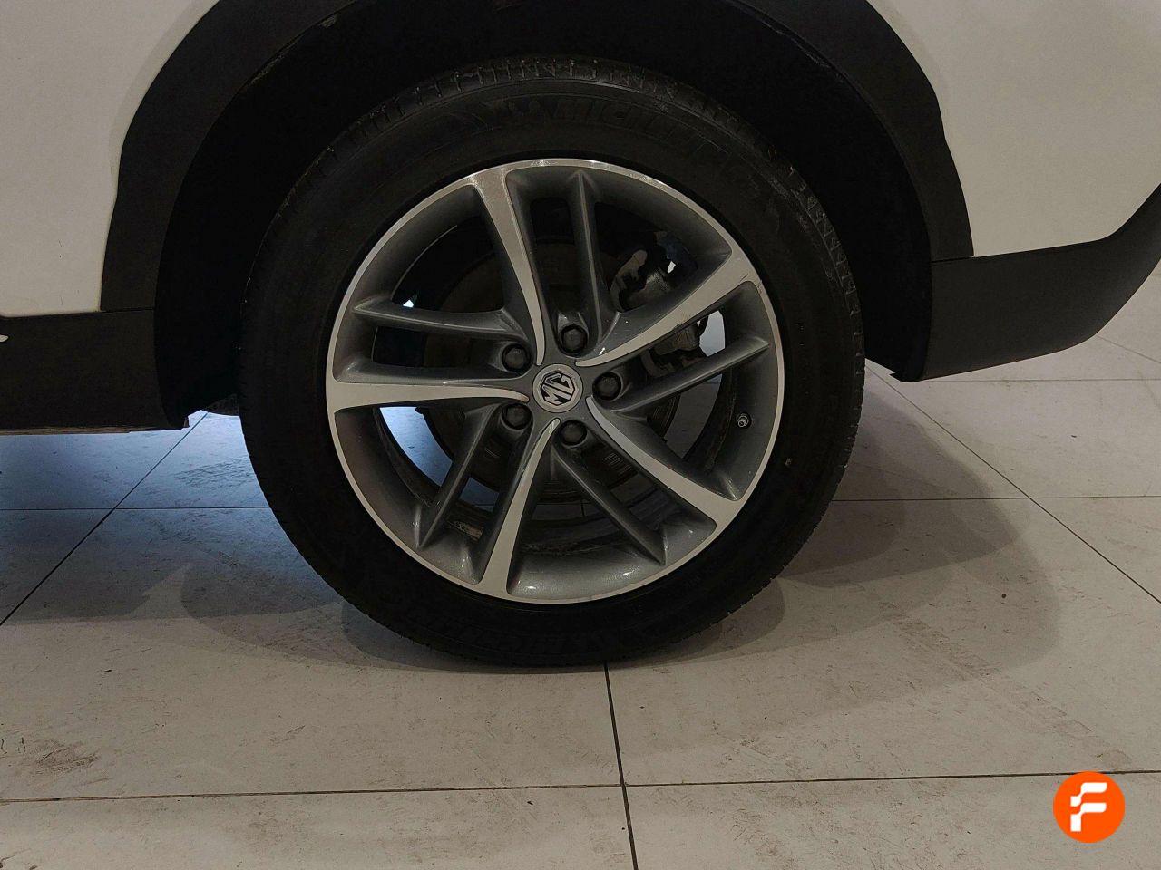 Foto MG HS 15