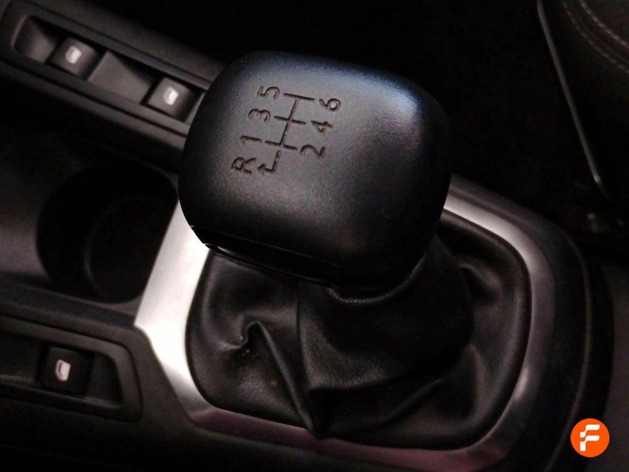 Foto Citroën C-Elysèe 18