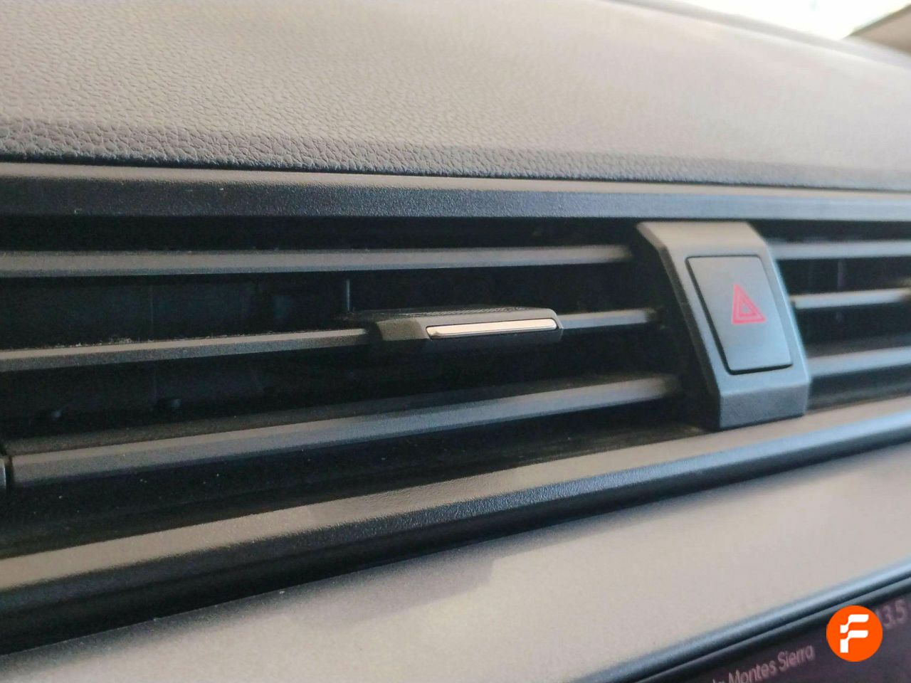 Foto Seat Arona 24